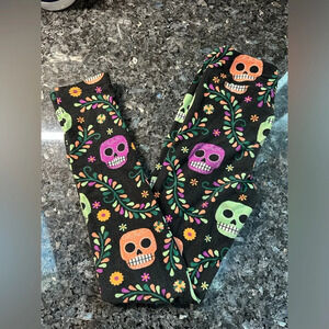 LuLaRoe Kids Youth L/XL Size 6-10 Leggings Halloween Sugar Skull Day Of The Dead